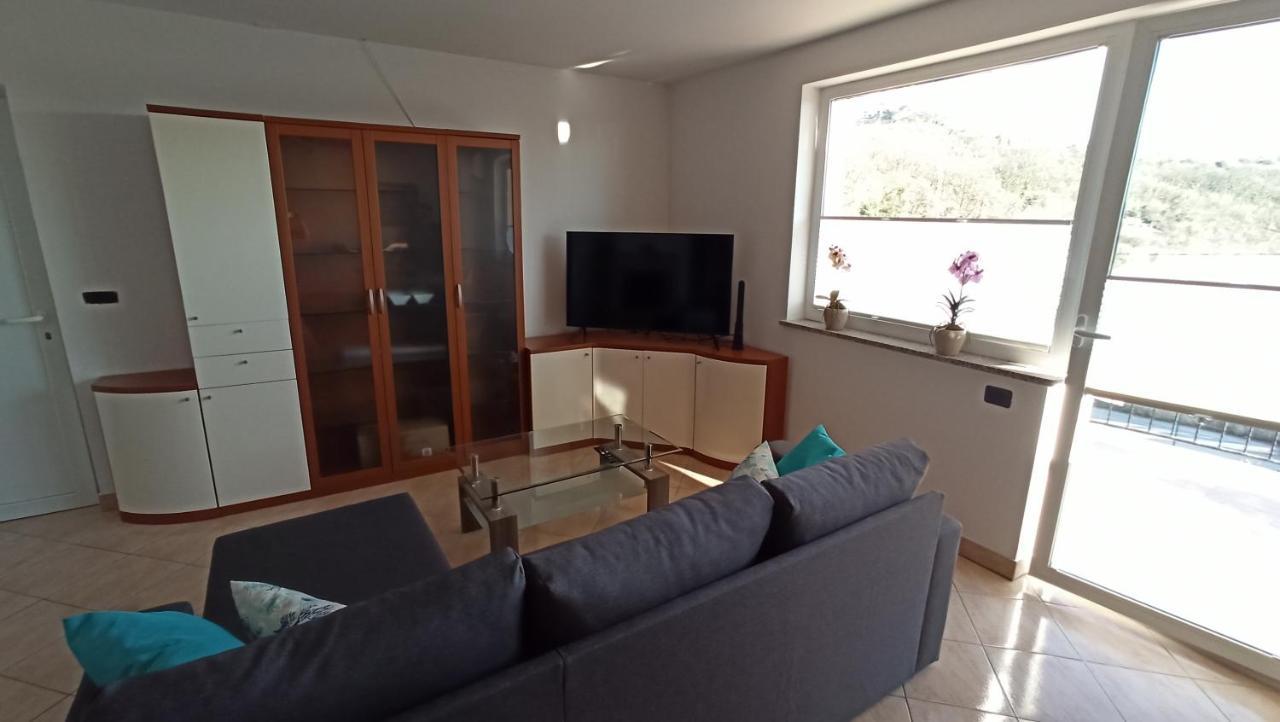 Apartma Apollonio Črni Kal Eksteriør bilde